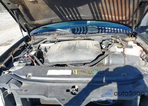 2004 Lincoln Navigator z USA, uszkodzony, nr VIN 5LMFU28R34LJ43647